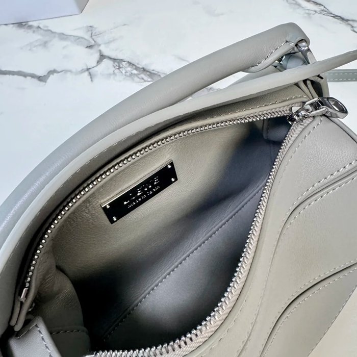 LOEWE 062511 ミニパズルハンドバッグ サイズ:17.5x12.5x7.5cm