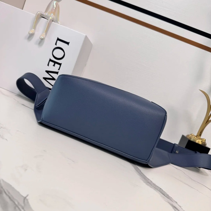 LOEWE 062344 小パズル ウエストバッグ サイズ:24x16x10.5cm