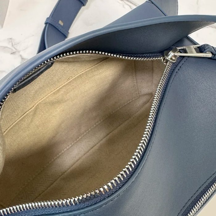 LOEWE 062344 小パズル ウエストバッグ サイズ:24x16x10.5cm
