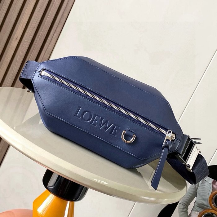 LOEWE 9074 牛皮革変形スリング 海軍藍 サイズ:32.5x12.3cm