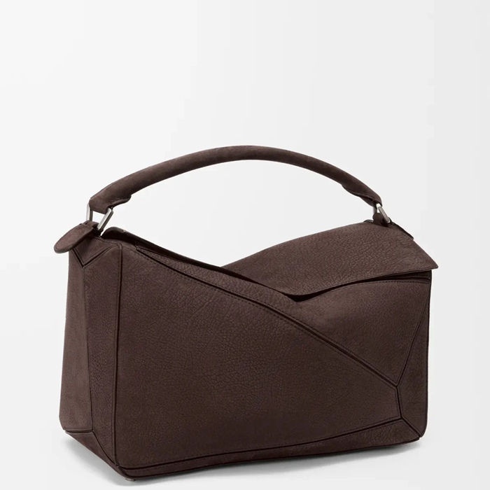 LOEWE 9172 大粒面牛バエル パズル サイズ:33x21.5x17.5cm