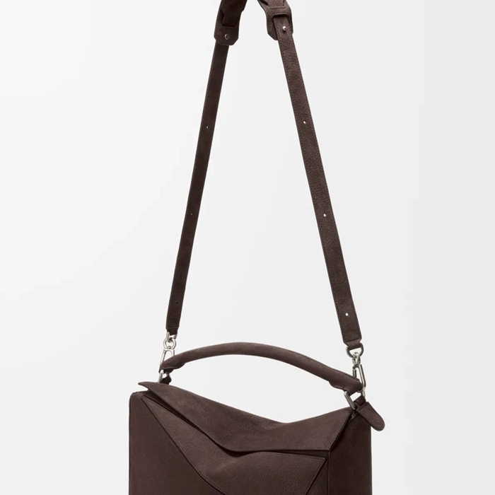 LOEWE 9172 大粒面牛バエル パズル サイズ:33x21.5x17.5cm