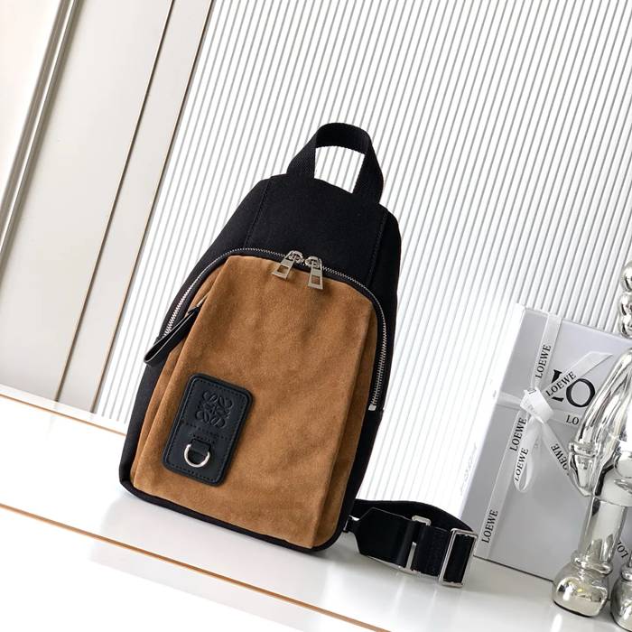 LOEWE 9171 スエードマルチバッグ フレックススリング サイズ:31x18x10cm