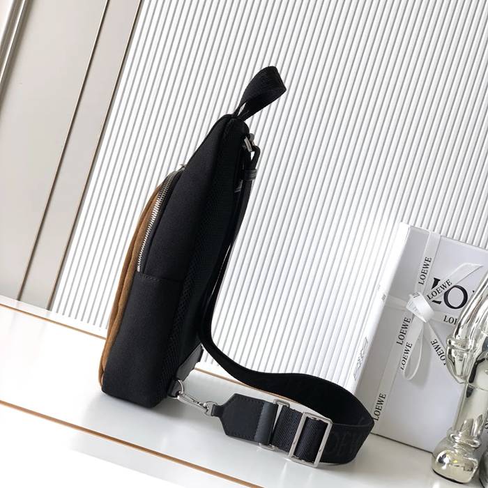 LOEWE 9171 スエードマルチバッグ フレックススリング サイズ:31x18x10cm