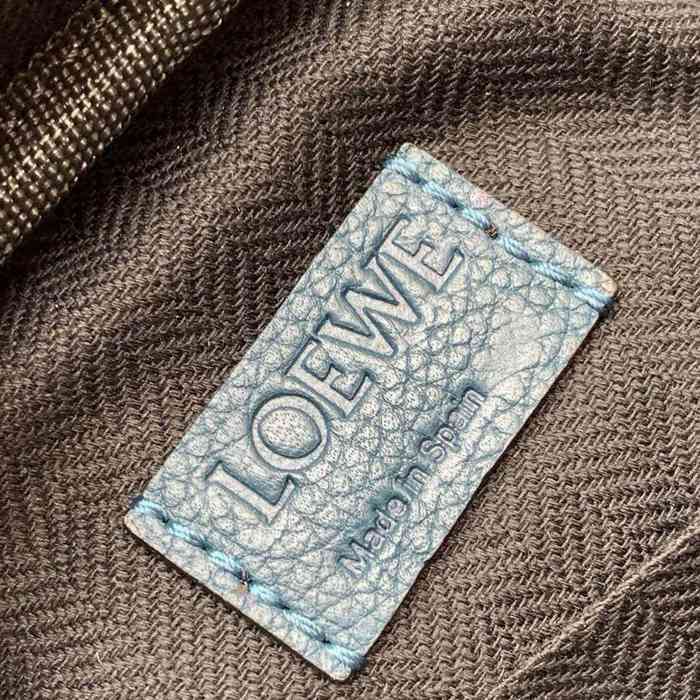 LOEWE 9012 新作XSメッセンジャー 青荔 サイズ: