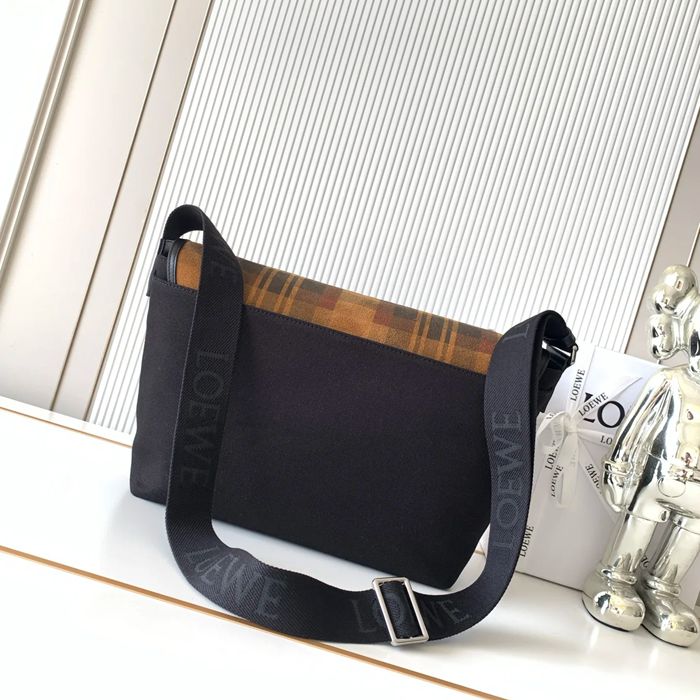 LOEWE 9100 中キャンバスメッセンジャー フレックス 棕チェック サイズ:38x27x9.5cm