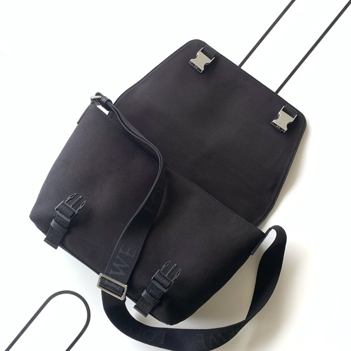 LOEWE 9100 中キャンバスメッセンジャー フレックス 棕チェック サイズ:38x27x9.5cm