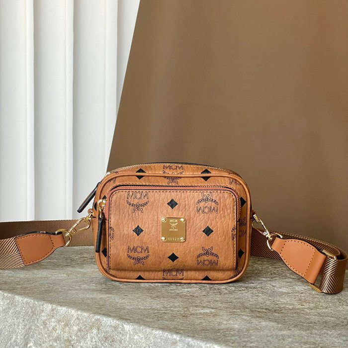 MCM アレン ヴィゼトス X-ミニ斜め掛け サイズ:17x12.5cm