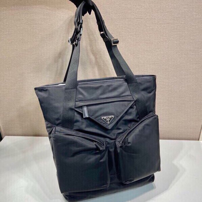 PRADA 2VG120 トート サイズ:42.5x31.5x16cm