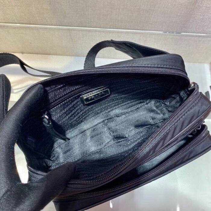 PRADA 1BL010 ウエストバッグ サイズ:21x12.5x4.5cm