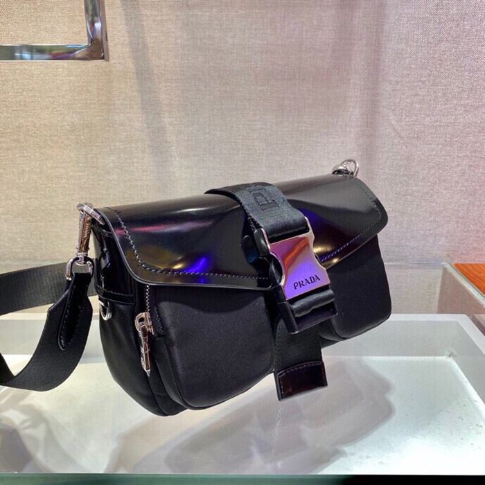 PRADA 1BD295 ナイロンショルダー サイズ:23x12.5x5.5cm