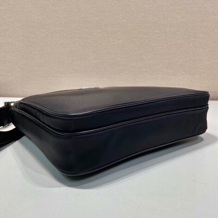 PRADA 2VH118 ショルダー サイズ:28x25cm