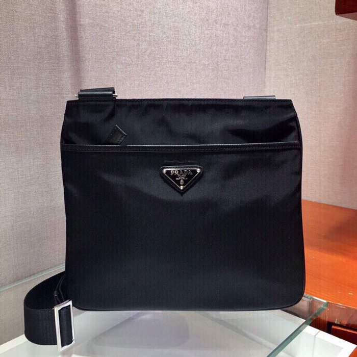 PRADA VA053M メンズバッグ サイズ:29x26cm