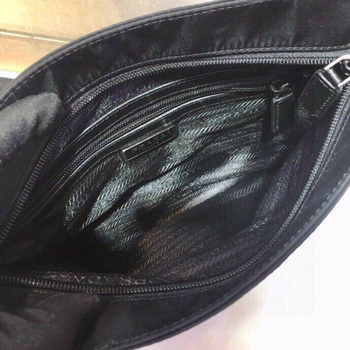 PRADA VA053M メンズバッグ サイズ:29x26cm