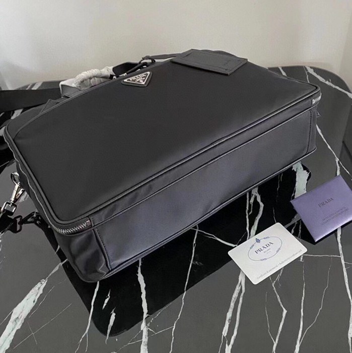 PRADA 2VE407 メンズバッグ 二層 サイズ:39x29x11cm