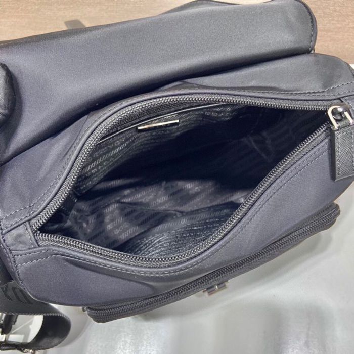 PRADA 1BD994B 小バッグ付き サイズ:25x22x10cm