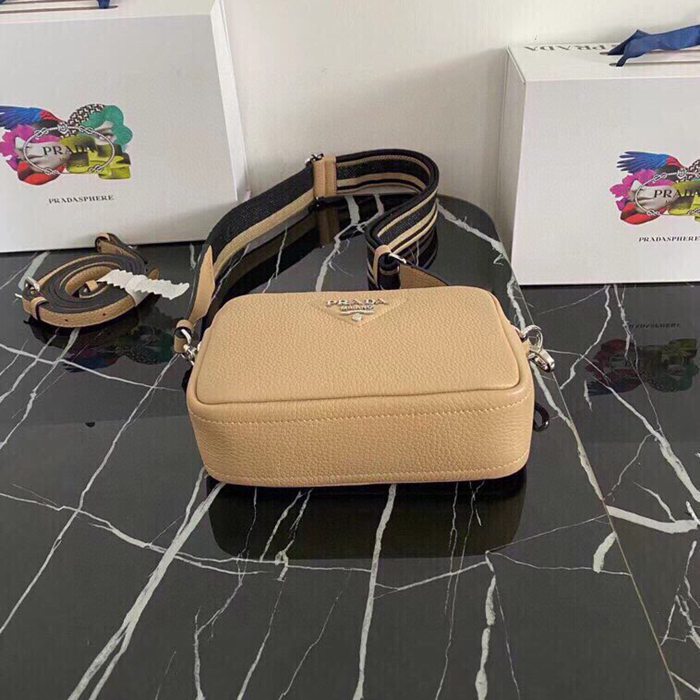 PRADA 1BH192 ダブルストラップ 小 サイズ:19x12cm