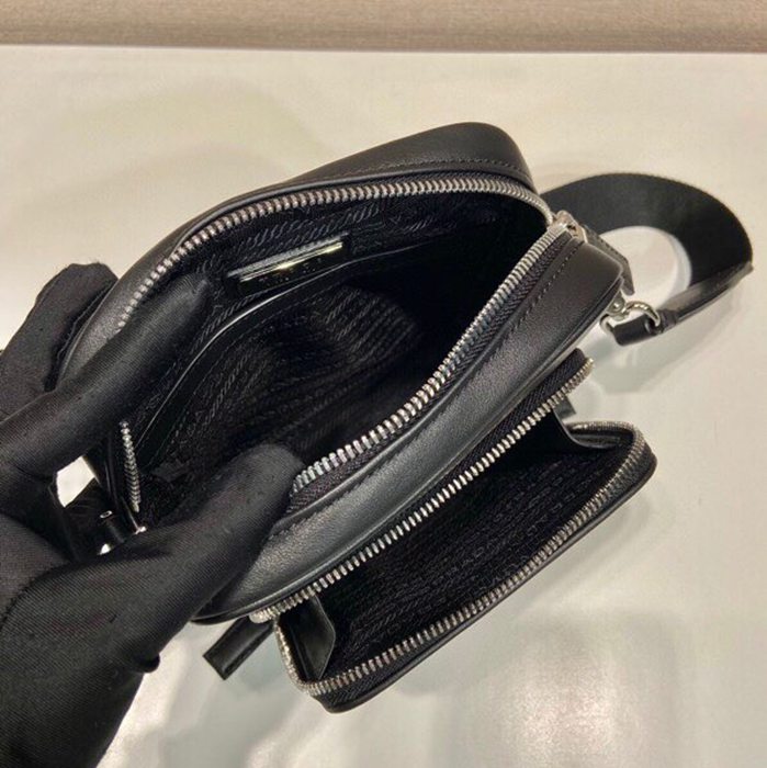 PRADA 2VH168 レザーショルダー サイズ:18.5x16cm