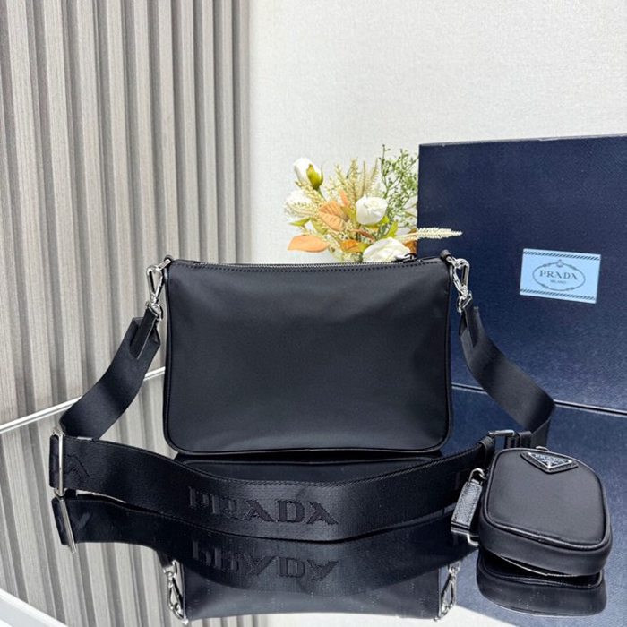 PRADA 2VH113 3in1メンズバッグ サイズ:24x18.5cm
