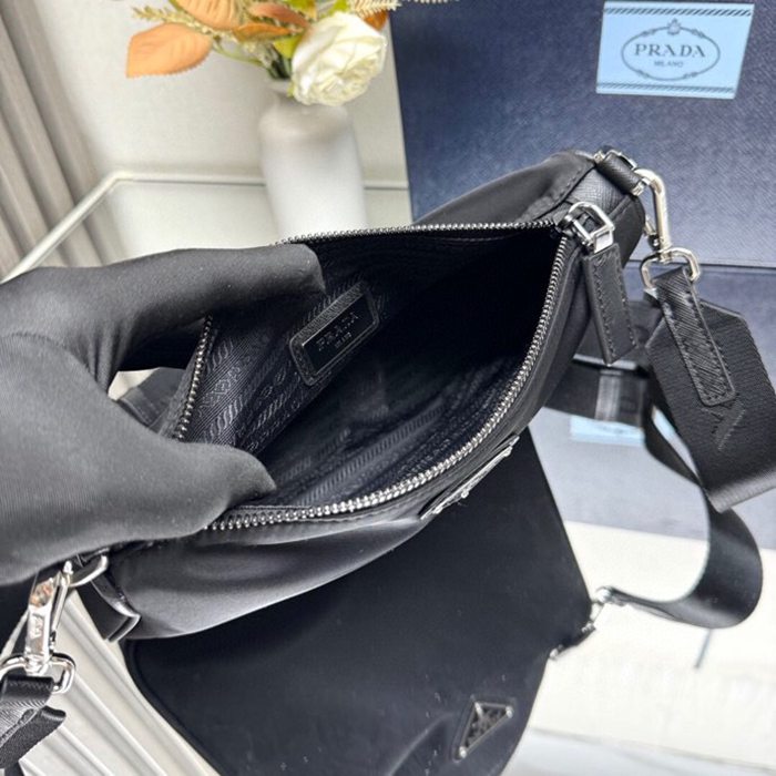 PRADA 2VH113 3in1メンズバッグ サイズ:24x18.5cm