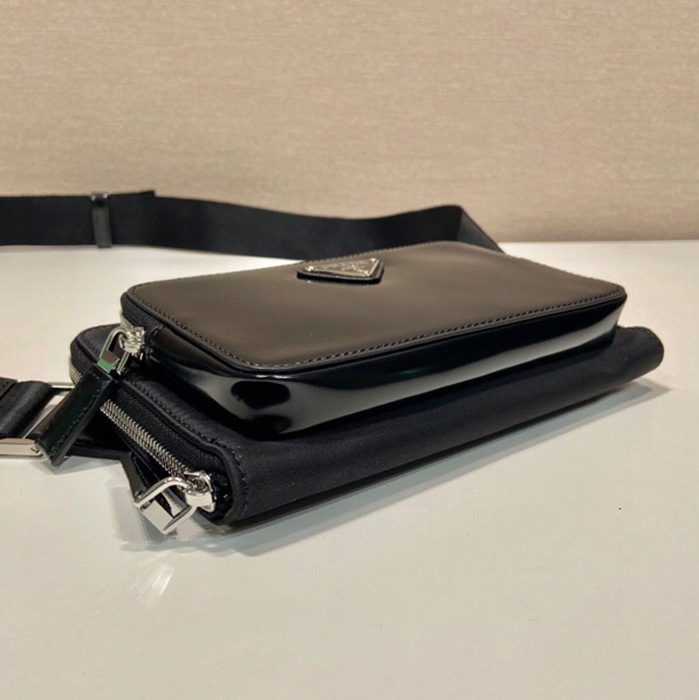 PRADA 2VH156A ウエストバッグ サイズ:21x13x2.5cm