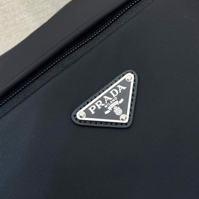 PRADA 2VH191 メッセンジャー 大 サイズ:35x22x12cm