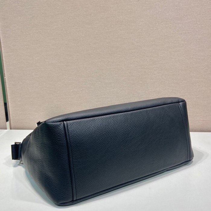 PRADA 2VH185 メッセンジャー 大 サイズ:43x32x18cm