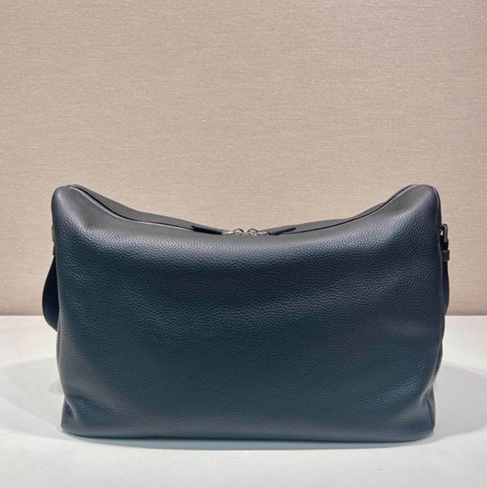 PRADA 2VH185 メッセンジャー 大 サイズ:43x32x18cm