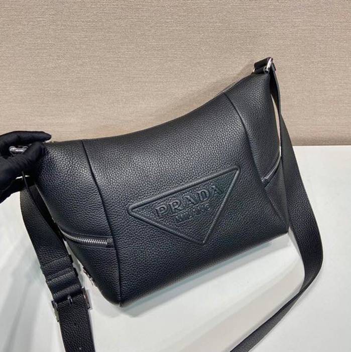 PRADA 2VH165 ショルダー サイズ:26x23x11cm