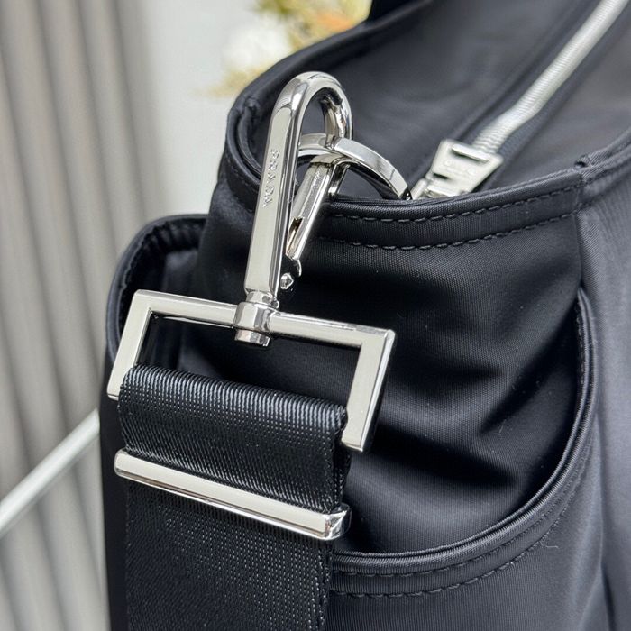 PRADA 1BG102 マミーバッグ サイズ:35x30x17cm