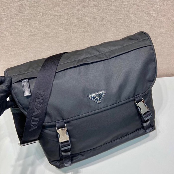 PRADA 2VD052 メッセンジャー 大 サイズ:30x27.5x14.5cm