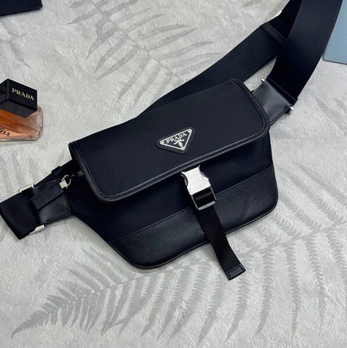 PRADA 2VH176 十字紋ウエストバッグ サイズ:18x15cm