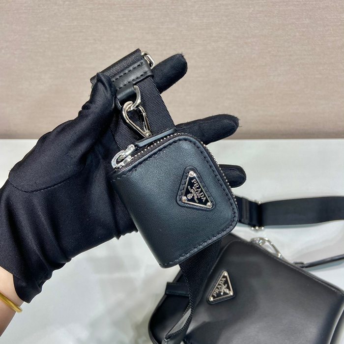PRADA 新作ブリーフケース サイズ:38x29x10cm