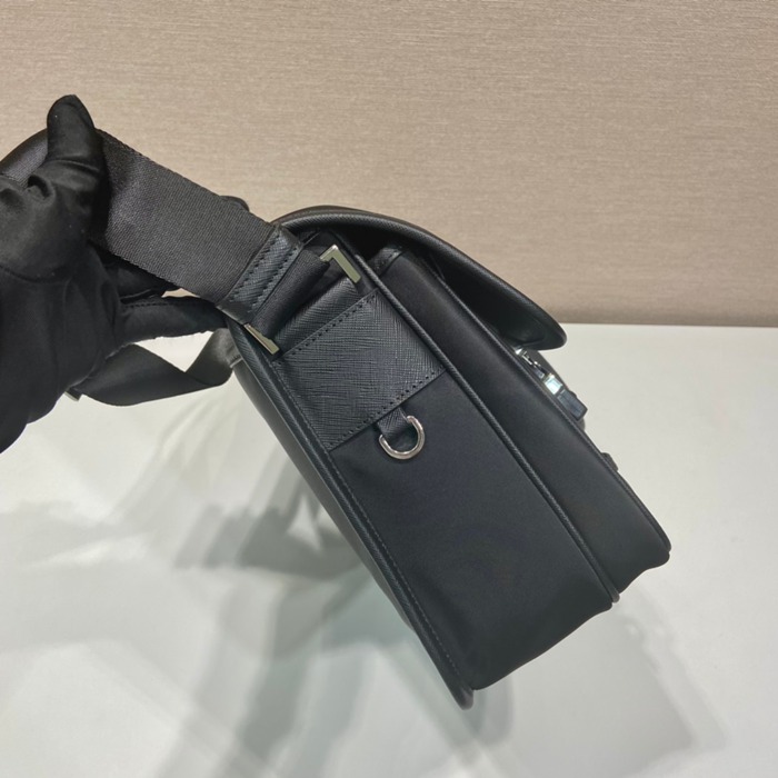 PRADA VA0768 メッセンジャー サイズ:32x24x12cm