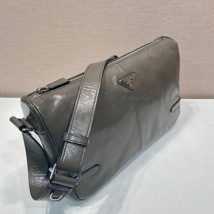 PRADA 2VH187 オイルワックスメッセンジャー サイズ:35x22x12cm