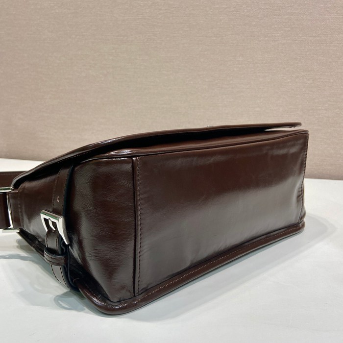 PRADA 2VD073 オイルワックスメッセンジャー サイズ:30x20x11cm
