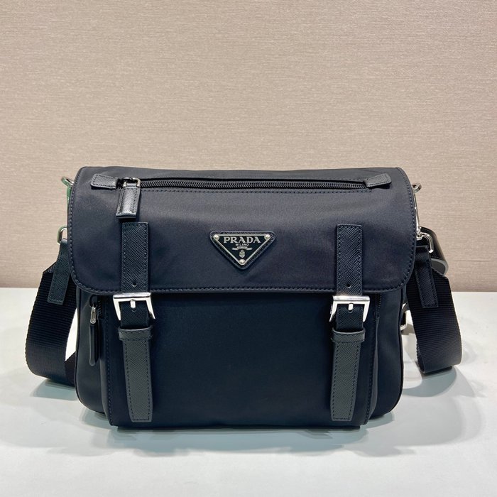 PRADA 2VD071 メッセンジャー ベルト付き サイズ:27x20.5x17cm
