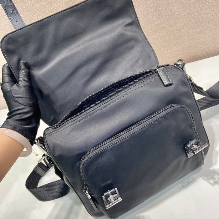 PRADA 2VD071 メッセンジャー ベルト付き サイズ:27x20.5x17cm