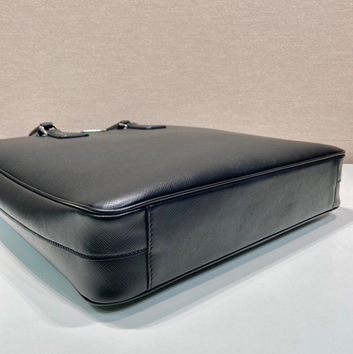 PRADA 2VG115 メンズハンドバッグ サイズ:38x36cm
