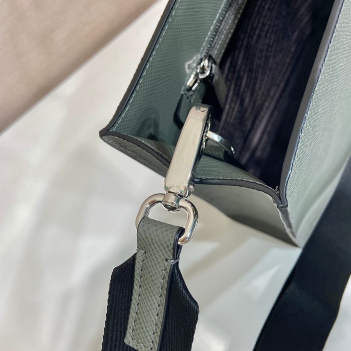 PRADA 2VG101 ブリーフケース サイズ:40x30cm