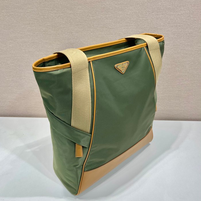 PRADA 2VG119 トート サイズ:42x31.5x17cm