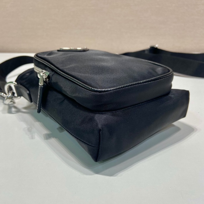 PRADA 2ZH155 スマホケースバッグ サイズ:18x13cm