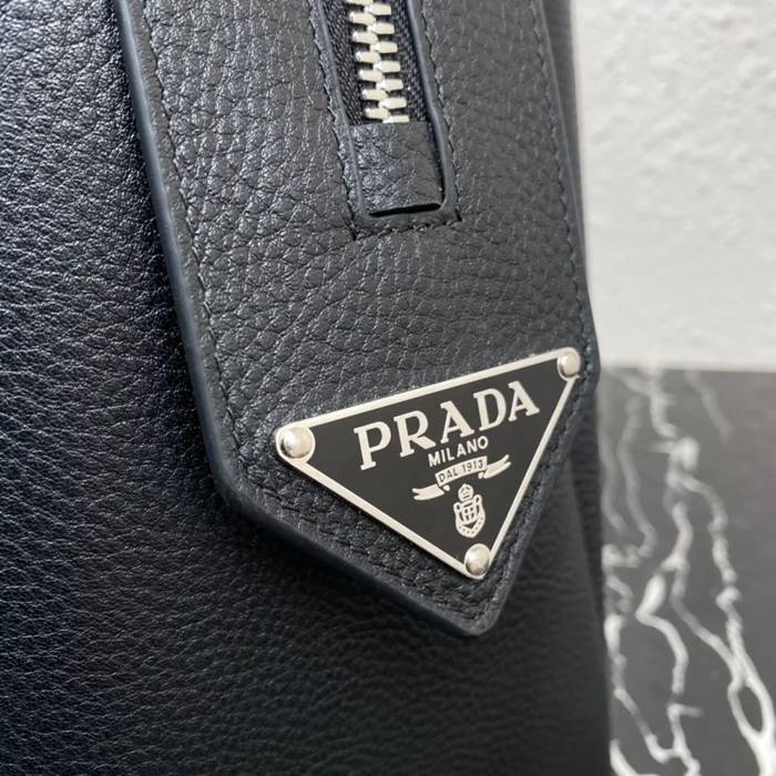PRADA 2VC035 レザートラベルバッグ サイズ:50x33x19cm