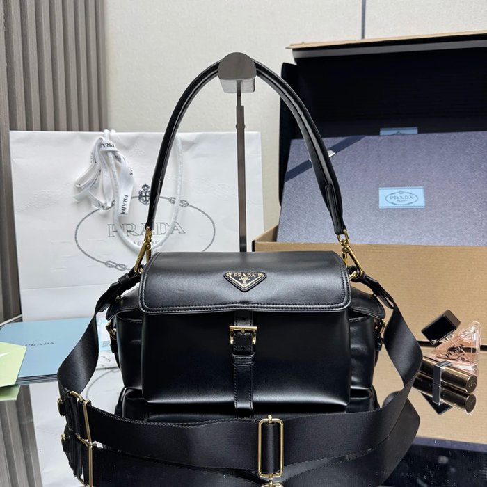 PRADA 1BD394 羊皮メッセンジャー 黒 サイズ:30x14x10cm