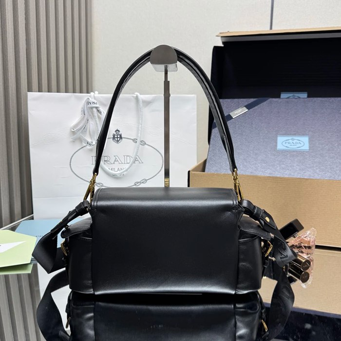 PRADA 1BD394 羊皮メッセンジャー 黒 サイズ:30x14x10cm