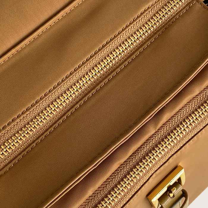 PRADA 1BD394 メッセンジャー 小 サイズ:30x14x10cm