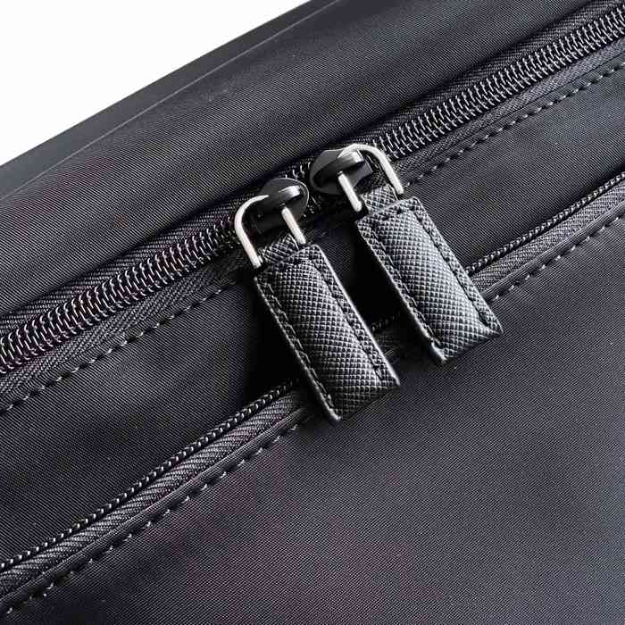 PRADA 2VH991 フラップショルダー メッセンジャー サイズ:32x18x16cm