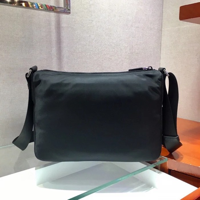 PRADA 1BC421 ファブリックメッセンジャー サイズ:31x23cm