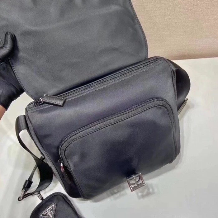 PRADA 1BD994 ナイロンブリーフケース 小バッグ付き サイズ:25x22x10cm