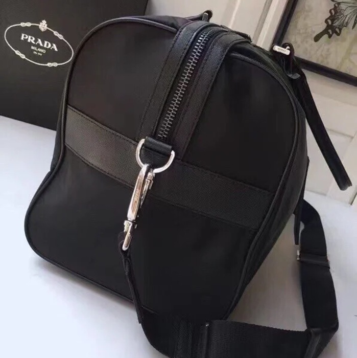 PRADA 1V19S パラシュート素材トラベルバッグ サイズ:48x26x16.5cm